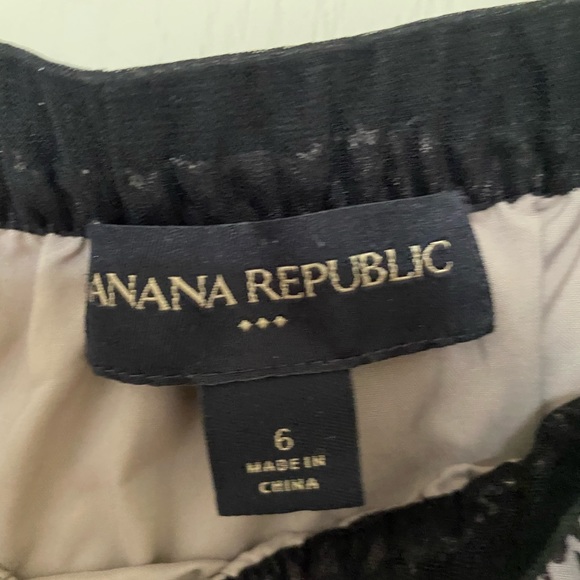 Lined crepe skirt with pockets - Picture 3 of 3